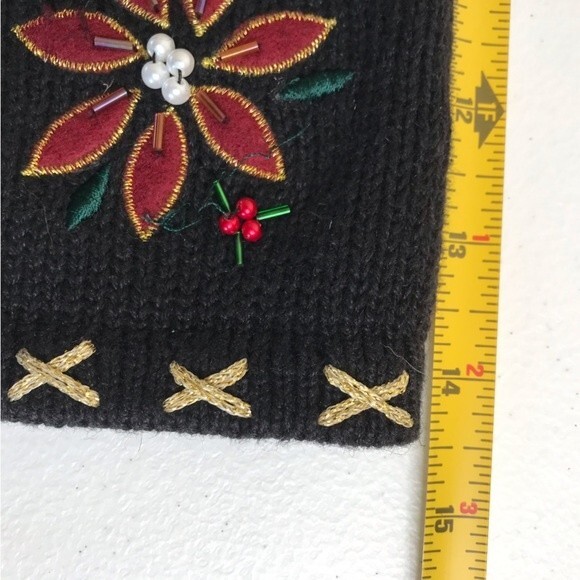 Bobbie Brooks Holiday Ugly Christmas Black Red Gold Poinsettia Vest Size Large - Picture 9 of 14